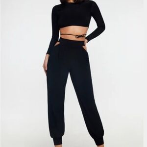 Danza Black Latin pants with Elastic Waist and Tapered Cuffs